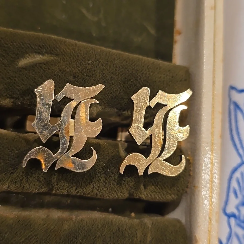 ❤️5/$25 Olde English Cufflinks Gold Filled Vintage